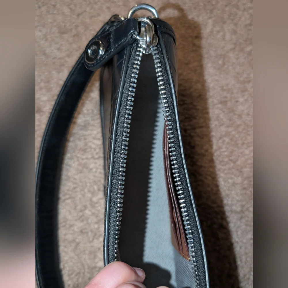 Black Croc-Embossed Coach Swinger 20 Shoulder Bag - Picture 8 of 11